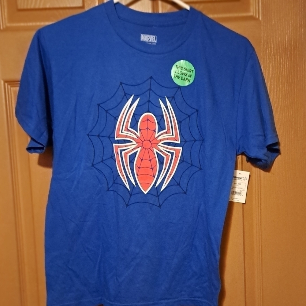 Marvel NWT T-shirt size XL 5/$25
